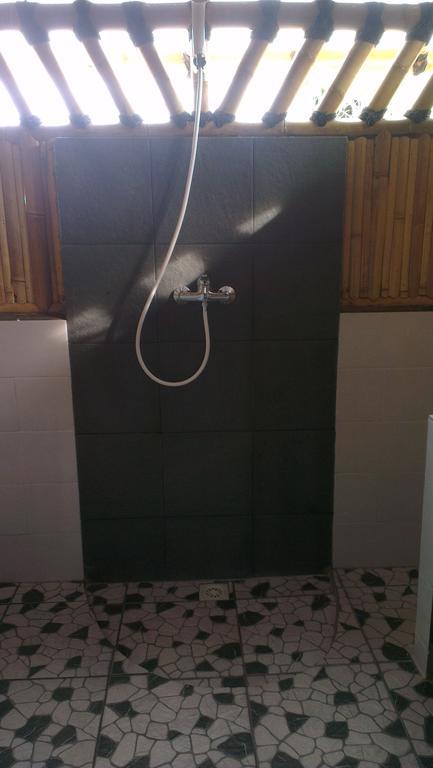 Tua Tua Keladi Bungalows Gili Air Buitenkant foto