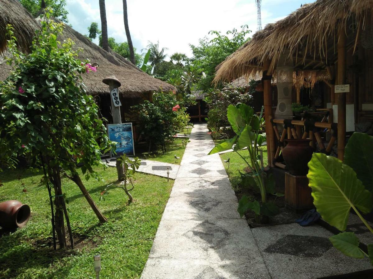 Tua Tua Keladi Bungalows Gili Air Buitenkant foto